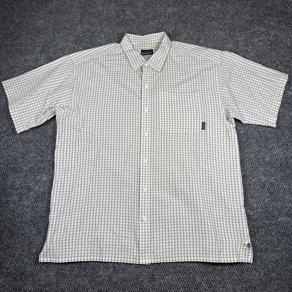 PATAGONIA Button Up Shirt Men's Large Plaid Stretch Pocket Lightweight Fishing